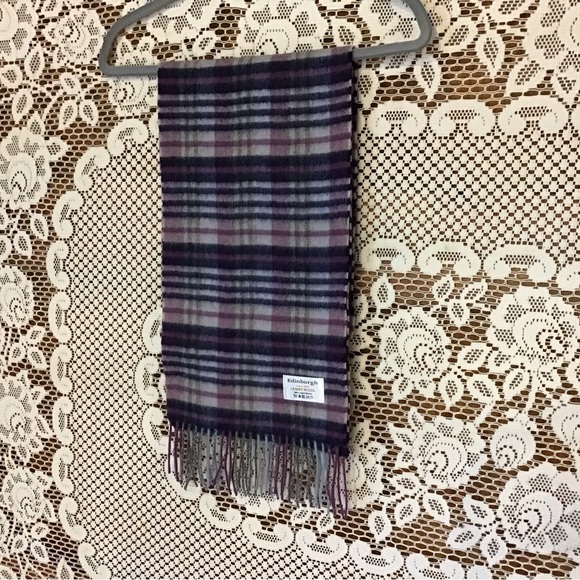 Edinburgh Lambswool Scarf - Picture 4 of 5